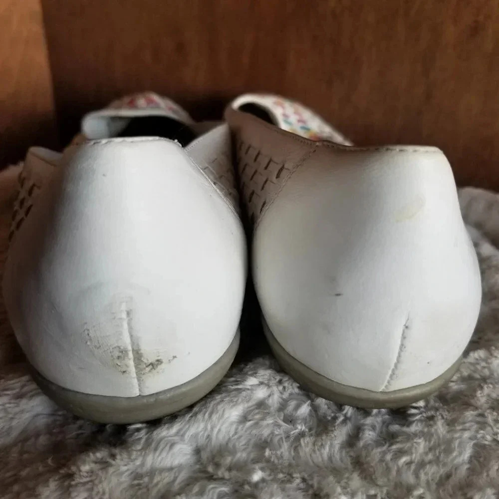 Cobbie Cuddlers Leather Woven Slip On Shoes White Rainbow 8.5 - Picture 10 of 13